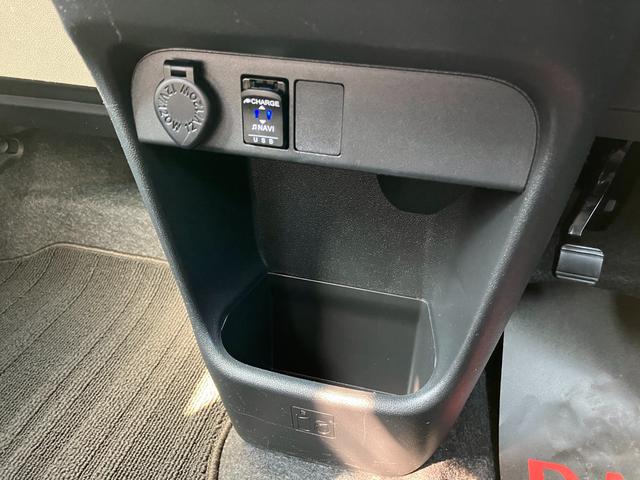 ムーヴキャンバスGメイクアップVS SAIII14インチフルホイールキャップ LEDヘッドランプ キーフリーシステム 両側パワースライドドア オートエアコン(プッシュ式) オートライト 置きラクボックス(静岡県)の中古車