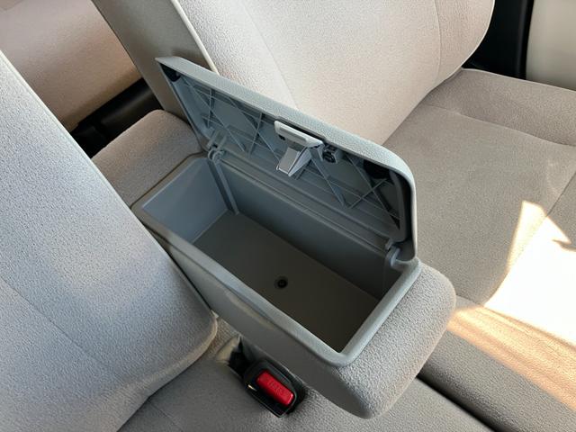 ムーヴキャンバスGメイクアップVS SAIII14インチフルホイールキャップ LEDヘッドランプ キーフリーシステム 両側パワースライドドア オートエアコン(プッシュ式) オートライト 置きラクボックス(静岡県)の中古車