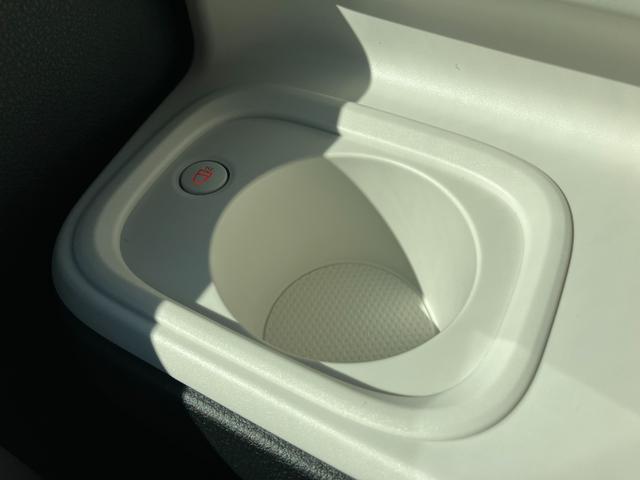 ムーヴキャンバスストライプスG14インチフルホイールキャップ LEDヘッドランプ LEDフォグランプ ホっとカップホルダー 両側パワースライドドア キーフリーシステム プッシュボタンスタート UVカットガラス(静岡県)の中古車