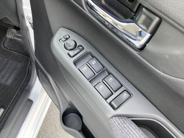 ムーヴＧキーフリーシステム　プッシュボタンスタート　ＬＥＤヘッドライト　１５インチアルミホイール　片側パワースライドドア　カラーマルチインフォメーションディスプレイ（静岡県）の中古車