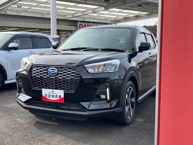 ロッキープレミアムＧ　ＨＥＶ１７インチアルミホイール　ＵＶＩＲカット遮音ガラス　フルＬＥＤヘッドランプ　キーフリーシステム　革巻きステアリングホイール　本革シフトノブ　アクティブマルチインフォメーションメーター（静岡県）の中古車