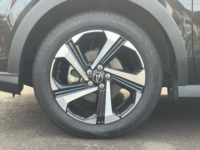 ロッキープレミアムＧ　ＨＥＶ１７インチアルミホイール　ＵＶＩＲカット遮音ガラス　フルＬＥＤヘッドランプ　キーフリーシステム　革巻きステアリングホイール　本革シフトノブ　アクティブマルチインフォメーションメーター（静岡県）の中古車