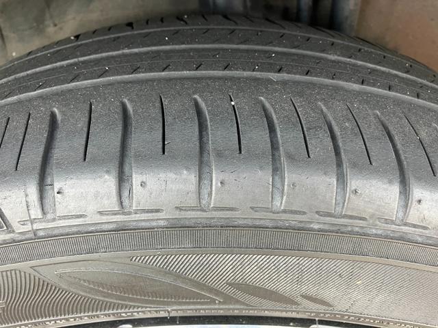 ロッキープレミアムＧ　ＨＥＶ１７インチアルミホイール　ＵＶＩＲカット遮音ガラス　フルＬＥＤヘッドランプ　キーフリーシステム　革巻きステアリングホイール　本革シフトノブ　アクティブマルチインフォメーションメーター（静岡県）の中古車