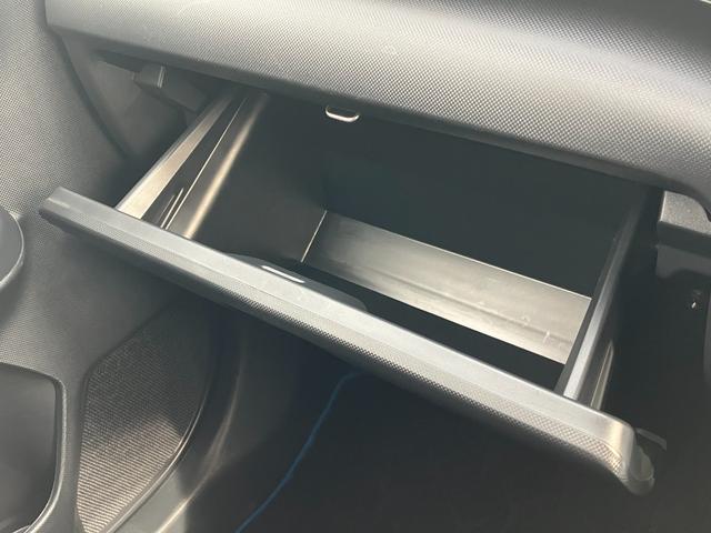 ロッキープレミアムＧ　ＨＥＶ１７インチアルミホイール　ＵＶＩＲカット遮音ガラス　フルＬＥＤヘッドランプ　キーフリーシステム　革巻きステアリングホイール　本革シフトノブ　アクティブマルチインフォメーションメーター（静岡県）の中古車