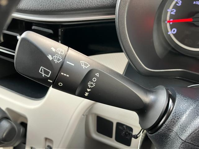 ムーヴＸリミテッドII　ＳＡIIIＬＥＤヘッドランプ　ブラックインテリアパック　１４インチアルミホイール　スーパーＵＶＩＲカットガラス　キーフリーシステム　オートエアコン（プッシュ式）（静岡県）の中古車