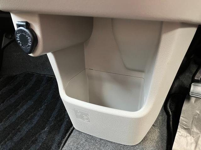 ムーヴＸリミテッドII　ＳＡIIIＬＥＤヘッドランプ　ブラックインテリアパック　１４インチアルミホイール　スーパーＵＶＩＲカットガラス　キーフリーシステム　オートエアコン（プッシュ式）（静岡県）の中古車