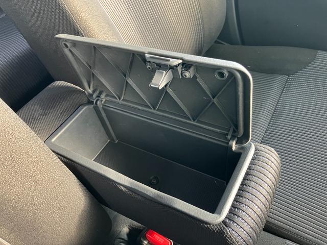 ムーヴＸリミテッドII　ＳＡIIIＬＥＤヘッドランプ　ブラックインテリアパック　１４インチアルミホイール　スーパーＵＶＩＲカットガラス　キーフリーシステム　オートエアコン（プッシュ式）（静岡県）の中古車