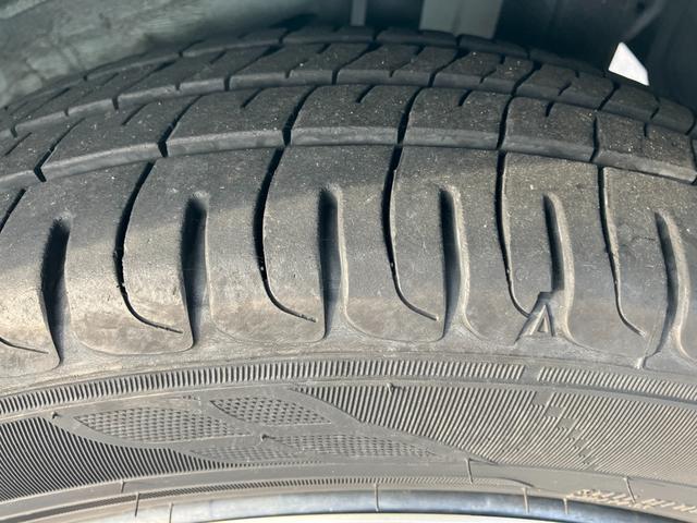 ミライースＸ　ＳＡIII１４インチフルホイールキャップ　ＬＥＤヘッドランプ　電動格納式（カラード）ドアミラー　自発光式デジタルメーターブルーイルミネーションメーター　マニュアルエアコン（ダイヤル式）　キーレスエントリー（静岡県）の中古車