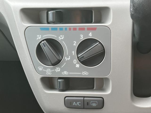 ミライースＸ　ＳＡIII１４インチフルホイールキャップ　ＬＥＤヘッドランプ　電動格納式（カラード）ドアミラー　自発光式デジタルメーターブルーイルミネーションメーター　マニュアルエアコン（ダイヤル式）　キーレスエントリー（静岡県）の中古車