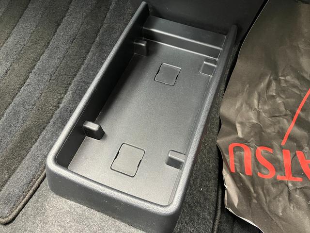 ミライースＸ　ＳＡIII１４インチフルホイールキャップ　ＬＥＤヘッドランプ　電動格納式（カラード）ドアミラー　自発光式デジタルメーターブルーイルミネーションメーター　マニュアルエアコン（ダイヤル式）　キーレスエントリー（静岡県）の中古車