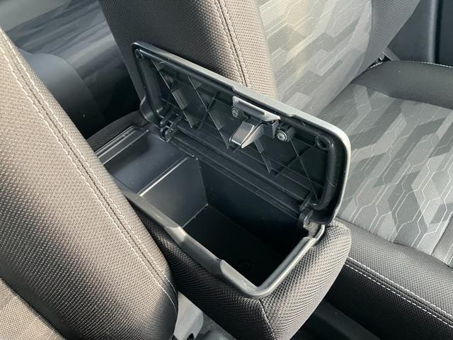 タフトＧ　クロムベンチャーメッキドアアウターハンドル　１５インチアルミホイール　オートレベリング機能付フルＬＥＤヘッドランプ　ＬＥＤフォグランプ　本革巻ステアリングホイール　本革巻インパネセンターシフト（静岡県）の中古車