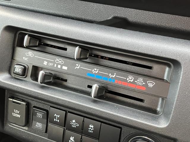 ハイゼットトラックジャンボエクストラＬＥＤヘッドランプ　シートスライド＆リクライニング機構　荷台ステップ　オーバーヘッドシェルフ　マニュアルエアコン　コーナーセンサー（静岡県）の中古車