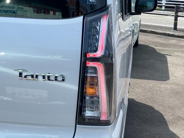 タントカスタムＸ１４インチアルミホイール　大型エアロバンパー　フルＬＥＤヘッドランプ　オート格納式カラードドアミラー　両側パワースライドドア　キーフリーシステム　プッシュボタンスタート（静岡県）の中古車