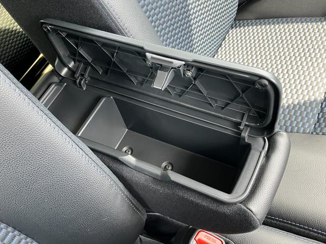 タントカスタムＸ１４インチアルミホイール　大型エアロバンパー　フルＬＥＤヘッドランプ　オート格納式カラードドアミラー　両側パワースライドドア　キーフリーシステム　プッシュボタンスタート（静岡県）の中古車