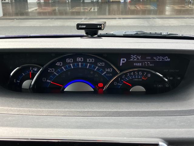 タントカスタムＲＳ　ＳＡIII１５インチアルミホイール　大型エアロバンパー　ＬＥＤヘッドランプ　オート格納式カラードドアミラー　本革巻ステアリングホイール　両側パワースライドドア（静岡県）の中古車