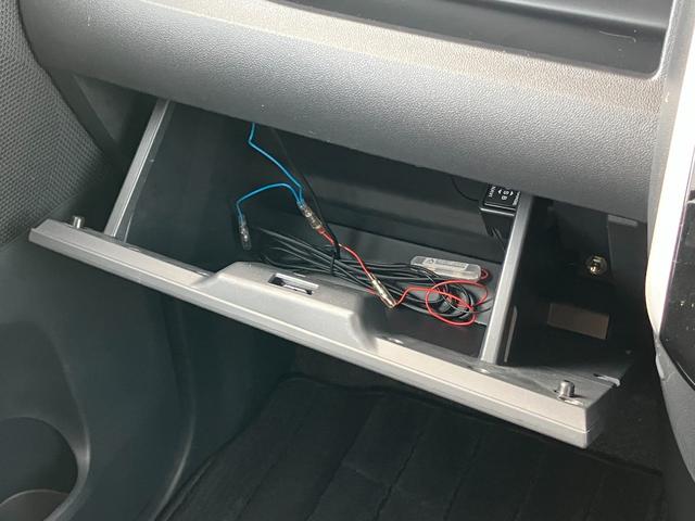 タントカスタムＲＳ　ＳＡIII１５インチアルミホイール　大型エアロバンパー　ＬＥＤヘッドランプ　オート格納式カラードドアミラー　本革巻ステアリングホイール　両側パワースライドドア（静岡県）の中古車
