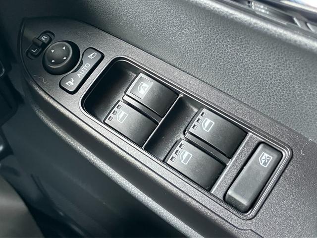 タントカスタムＲＳ１５インチアルミホイール　キーフリーシステム　プッシュボタンスタート　オートエアコン（プッシュ式）　フルＬＥＤヘッドランプ　オート格納式カラードドアミラー　本革巻ステアリングホイール（静岡県）の中古車