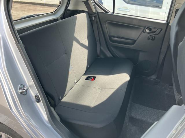 ミライースL SAIII13インチフルホイールキャップ マルチリフレクターハロゲンヘッドランプ 可倒式ドアミラー 自発光式デジタルメーターアンバーイルミネーションメーター マニュアルエアコン(ダイヤル式) キーレスエントリー(静岡県)の中古車