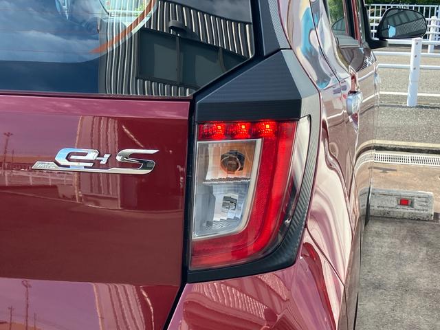 ミライースL SAIII13インチフルホイールキャップ マルチリフレクターハロゲンヘッドランプ 可倒式ドアミラー 自発光式デジタルメーターアンバーイルミネーションメーター マニュアルエアコン(ダイヤル式) キーレスエントリー(静岡県)の中古車