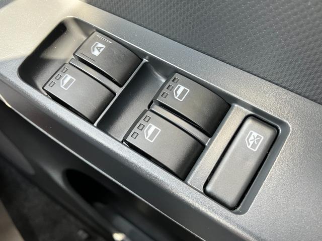 ミライースL SAIII13インチフルホイールキャップ マルチリフレクターハロゲンヘッドランプ 可倒式ドアミラー 自発光式デジタルメーターアンバーイルミネーションメーター マニュアルエアコン(ダイヤル式) キーレスエントリー(静岡県)の中古車