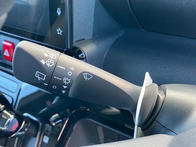 タントカスタムRS15インチアルミホイール キーフリーシステム プッシュボタンスタート オートエアコン(プッシュ式) フルLEDヘッドランプ オート格納式カラードドアミラー 本革巻ステアリングホイール(静岡県)の中古車