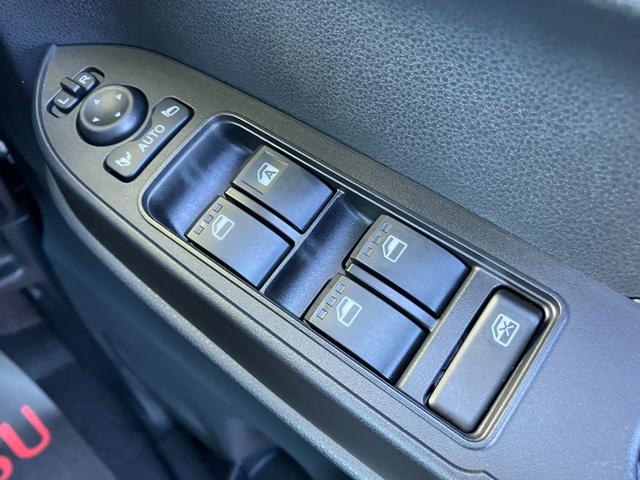 タントカスタムRS15インチアルミホイール キーフリーシステム プッシュボタンスタート オートエアコン(プッシュ式) フルLEDヘッドランプ オート格納式カラードドアミラー 本革巻ステアリングホイール(静岡県)の中古車