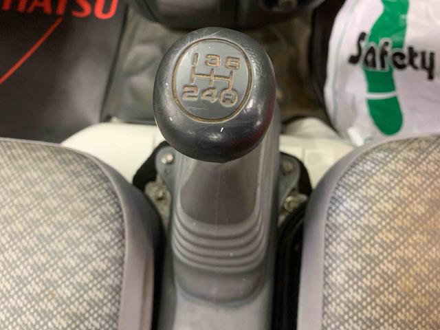 ハイゼットトラックエアコン・パワステ　スペシャル　４ＷＤ　５ＭＴ　保証付き記録簿　取扱説明書　ラジオ　タイヤ新品　ワンオーナー　エアコン　パワーステアリング（静岡県）の中古車
