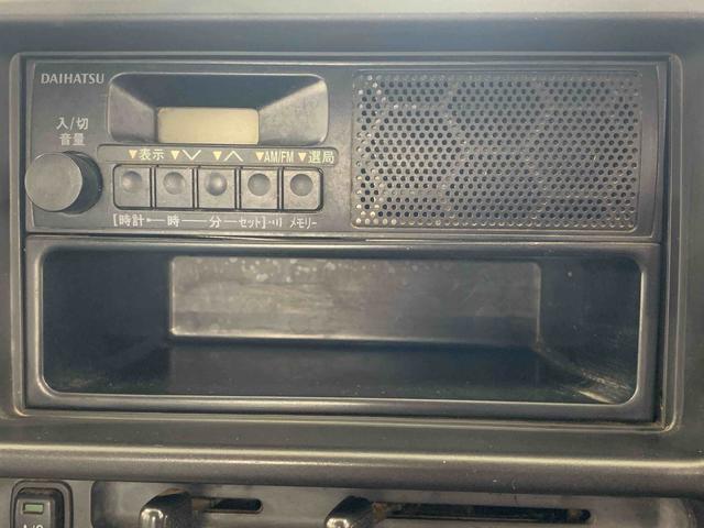 ハイゼットトラックエアコン・パワステ　スペシャル　４ＷＤ　５ＭＴ　保証付き記録簿　取扱説明書　ラジオ　タイヤ新品　ワンオーナー　エアコン　パワーステアリング（静岡県）の中古車