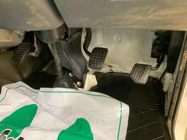 ハイゼットトラックエアコン・パワステ　スペシャル　４ＷＤ　５ＭＴ　保証付き記録簿　取扱説明書　ラジオ　タイヤ新品　ワンオーナー　エアコン　パワーステアリング（静岡県）の中古車