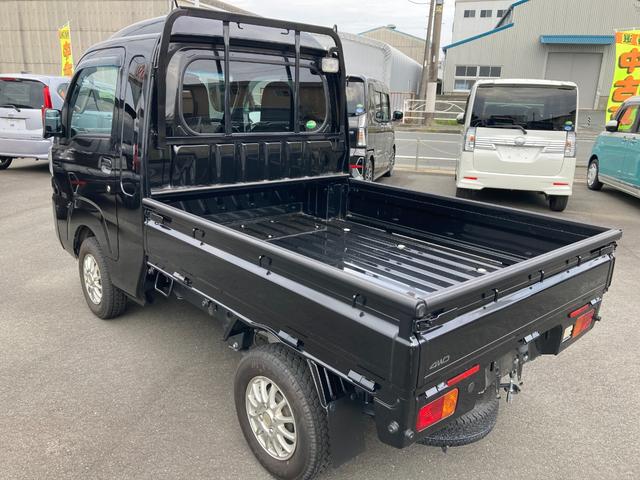ハイゼットトラックジャンボＳＡIIIｔ４ＷＤ　ＡＴ　シートスライド＆リクライニング機構　荷台ステップ　オーバーヘッドシェルフ　マニュアルエアコン　パワーウィンドウ　パワーステアリング（静岡県）の中古車