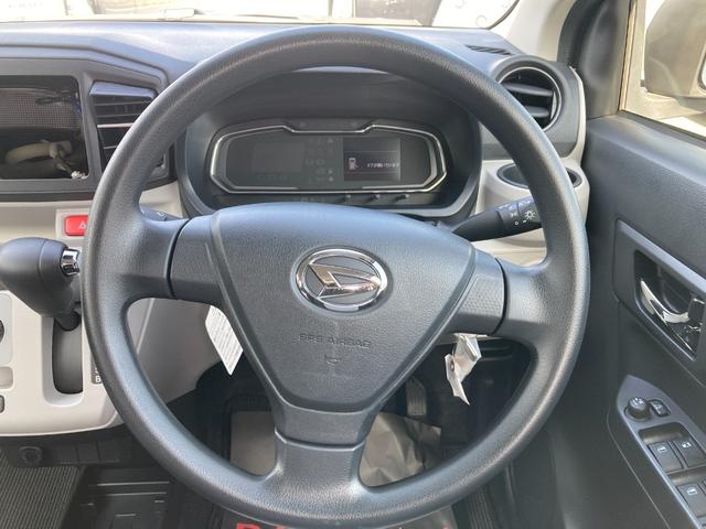 ミライースＸ　ＳＡIII１４インチフルホイールキャップ　ＬＥＤヘッドランプ　電動格納式（カラード）ドアミラー　自発光式デジタルメーターブルーイルミネーションメーター　マニュアルエアコン（ダイヤル式）　キーレスエントリー（静岡県）の中古車