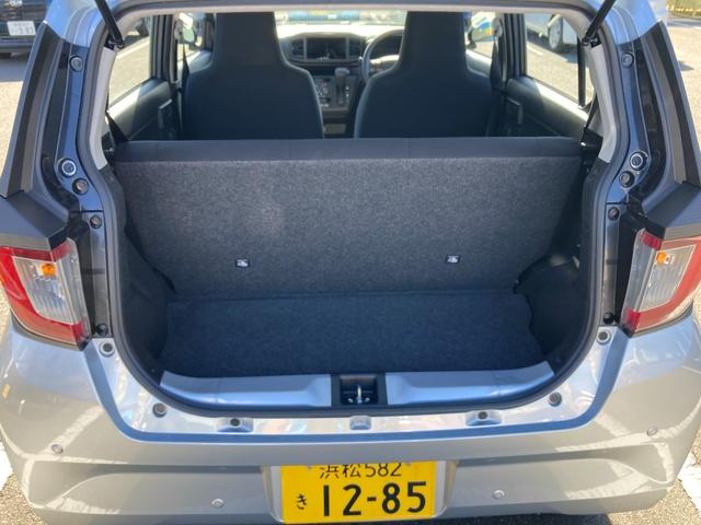 ミライースＬ　ＳＡIII１３インチフルホイールキャップ　マルチリフレクターハロゲンヘッドランプ　可倒式ドアミラー　自発光式デジタルメーターアンバーイルミネーションメーター　マニュアルエアコン（ダイヤル式）　キーレスエントリー（静岡県）の中古車