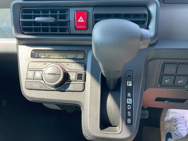 タントＸセレクション３６０度スーパーＵＶＩＲカットガラス　格納式シートバックテーブル　シートバックポケット　運転席シートリフター　チルトステアリング　シートヒーター　リヤヒーターダクト（静岡県）の中古車
