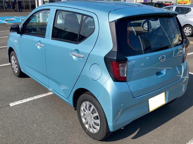 ミライースＬ　ＳＡIII１３インチフルホイールキャップ　マルチリフレクターハロゲンヘッドランプ　可倒式ドアミラー　自発光式デジタルメーターアンバーイルミネーションメーター　マニュアルエアコン（ダイヤル式）　キーレスエントリー（静岡県）の中古車