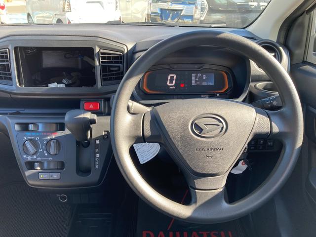 ミライースＬ　ＳＡIII１３インチフルホイールキャップ　マルチリフレクターハロゲンヘッドランプ　可倒式ドアミラー　自発光式デジタルメーターアンバーイルミネーションメーター　マニュアルエアコン（ダイヤル式）　キーレスエントリー（静岡県）の中古車