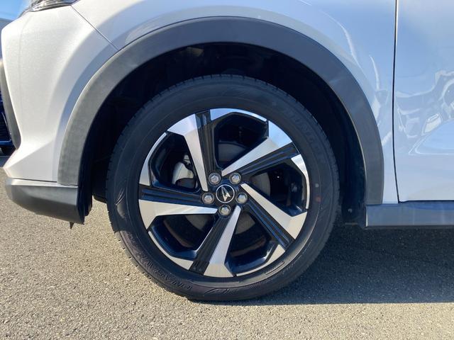 ロッキープレミアムＧ　ＨＥＶ１７インチアルミホイール　ＵＶＩＲカット遮音ガラス　フルＬＥＤヘッドランプ　キーフリーシステム　革巻きステアリングホイール　本革シフトノブ　アクティブマルチインフォメーションメーター（静岡県）の中古車