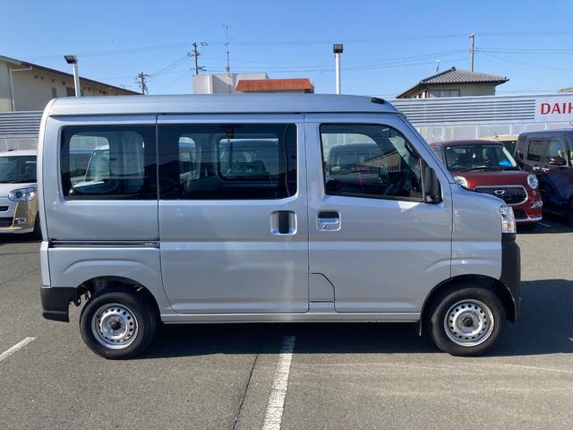 ハイゼットカーゴスペシャル２ＷＤ　ＣＶＴ　プリントレザーシート　アッパートレイ　ユースフルナット（３１か所）（静岡県）の中古車