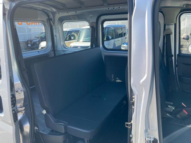 ハイゼットカーゴスペシャル２ＷＤ　ＣＶＴ　プリントレザーシート　アッパートレイ　ユースフルナット（３１か所）（静岡県）の中古車