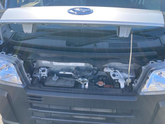 ハイゼットカーゴスペシャル２ＷＤ　ＣＶＴ　プリントレザーシート　アッパートレイ　ユースフルナット（３１か所）（静岡県）の中古車