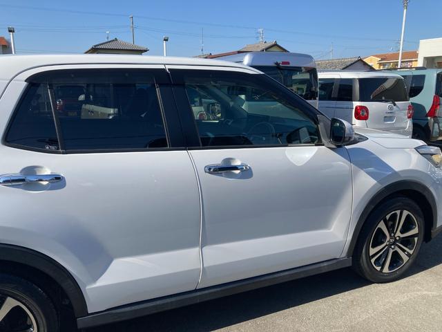 ロッキープレミアム１７インチアルミホイール　ＵＶＩＲカット遮音ガラス　フルＬＥＤヘッドランプ　キーフリーシステム　革巻きステアリングホイール　本革シフトノブ　アクティブマルチインフォメーションメーター（静岡県）の中古車