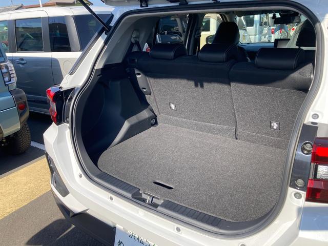 ロッキープレミアム１７インチアルミホイール　ＵＶＩＲカット遮音ガラス　フルＬＥＤヘッドランプ　キーフリーシステム　革巻きステアリングホイール　本革シフトノブ　アクティブマルチインフォメーションメーター（静岡県）の中古車