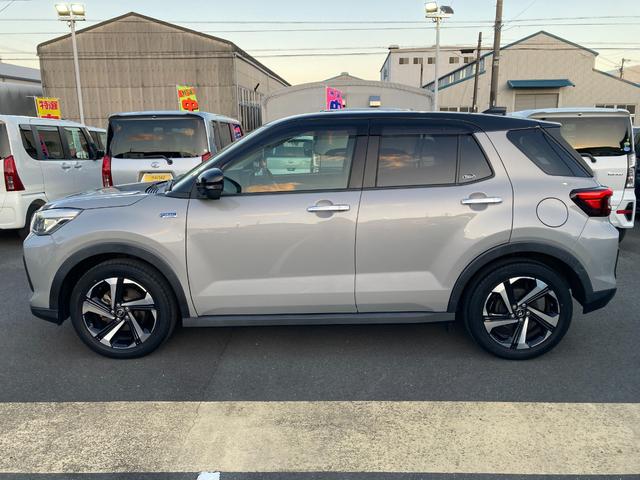 ロッキープレミアムＧ　ＨＥＶ１７インチアルミホイール　ＵＶＩＲカット遮音ガラス　フルＬＥＤヘッドランプ　キーフリーシステム　革巻きステアリングホイール　本革シフトノブ　アクティブマルチインフォメーションメーター（静岡県）の中古車