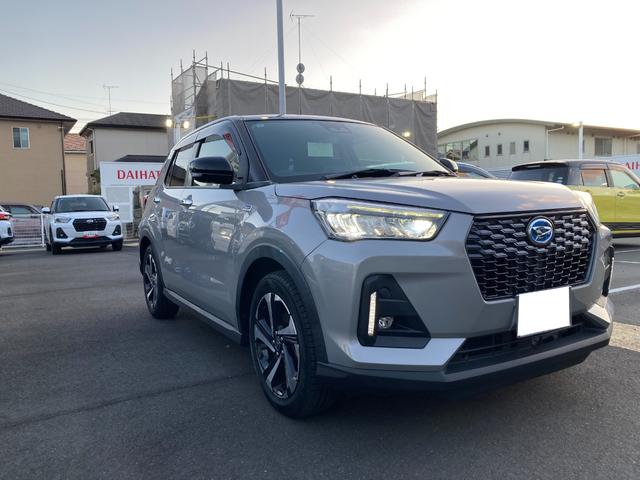 ロッキープレミアムＧ　ＨＥＶ１７インチアルミホイール　ＵＶＩＲカット遮音ガラス　フルＬＥＤヘッドランプ　キーフリーシステム　革巻きステアリングホイール　本革シフトノブ　アクティブマルチインフォメーションメーター（静岡県）の中古車