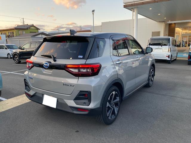 ロッキープレミアムＧ　ＨＥＶ１７インチアルミホイール　ＵＶＩＲカット遮音ガラス　フルＬＥＤヘッドランプ　キーフリーシステム　革巻きステアリングホイール　本革シフトノブ　アクティブマルチインフォメーションメーター（静岡県）の中古車