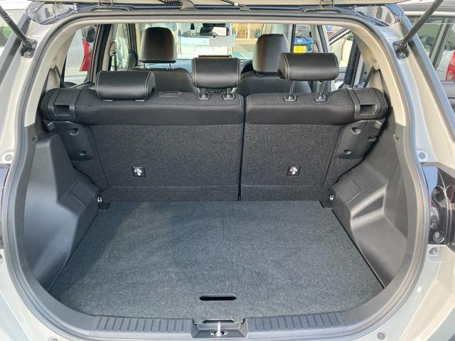 ロッキープレミアムＧ　ＨＥＶ１７インチアルミホイール　ＵＶＩＲカット遮音ガラス　フルＬＥＤヘッドランプ　キーフリーシステム　革巻きステアリングホイール　本革シフトノブ　アクティブマルチインフォメーションメーター（静岡県）の中古車