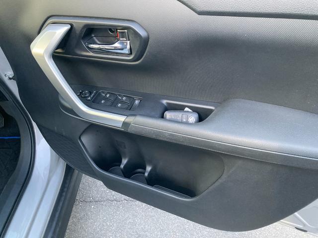 ロッキープレミアムＧ　ＨＥＶ１７インチアルミホイール　ＵＶＩＲカット遮音ガラス　フルＬＥＤヘッドランプ　キーフリーシステム　革巻きステアリングホイール　本革シフトノブ　アクティブマルチインフォメーションメーター（静岡県）の中古車