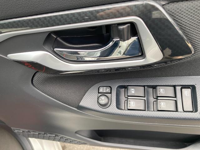 ムーヴカスタム　ＸリミテッドII　ＳＡIII１４インチアルミホイール　ウレタンインパネセンターシフト　スーパーＵＶＩＲカットガラス（フロントドア）　ＬＥＤヘッドランプ　自発光式２眼メーター　ＴＦＴカラーマルチインフォメーションディスプレイ（静岡県）の中古車