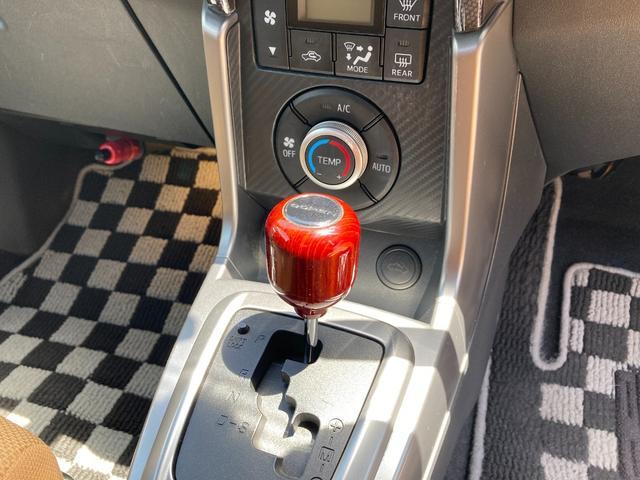 コペンセロキーフリーシステム　プッシュボタンスタート　オートエアコン（プッシュ式）　ＬＥＤヘッドライト　電動ルーフ　アルミホイール（静岡県）の中古車