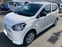 １４インチフルホイールキャップ　ＬＥＤヘッドランプ　電動格納式（カラード）ドアミラー　自発光式デジタルメーターブルーイルミネーションメーター　マニュアルエアコン（ダイヤル式）　キーレスエントリー（静岡県）の中古車