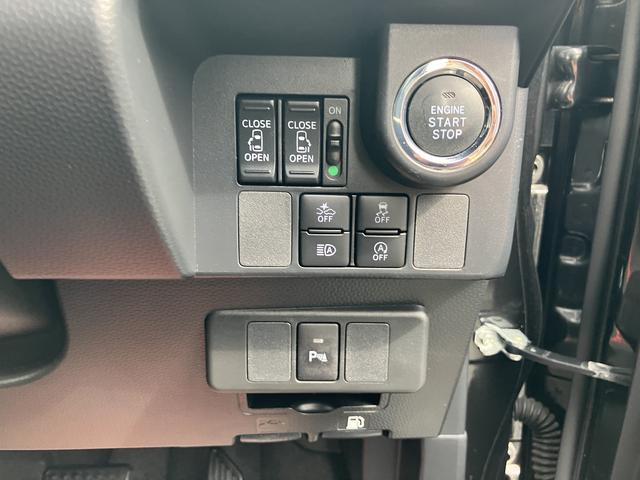 トールカスタムＧ　リミテッドII　ＳＡIIIキーフリーシステム　プッシュボタンスタート　パワースライドドア（両側）　ＬＥＤヘッドライト　フロントフォグランプ　ＵＶカットガラス　オートエアコン（プッシュ式）（静岡県）の中古車